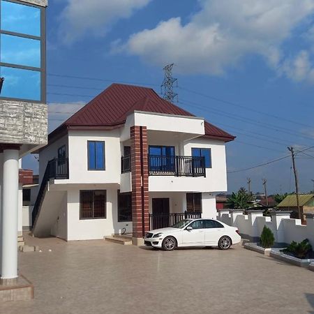 Baffour Studio Kumasi Exterior photo